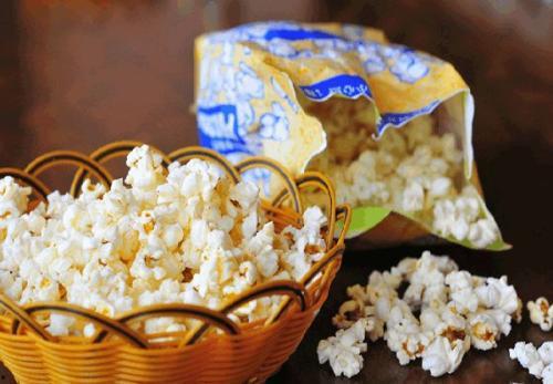 看戏吃瓜爆米花图片大全,看戏吃瓜，共享欢乐时光